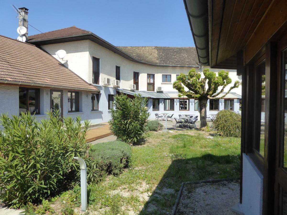 Auberge De La Paillere Lavours Exterior foto